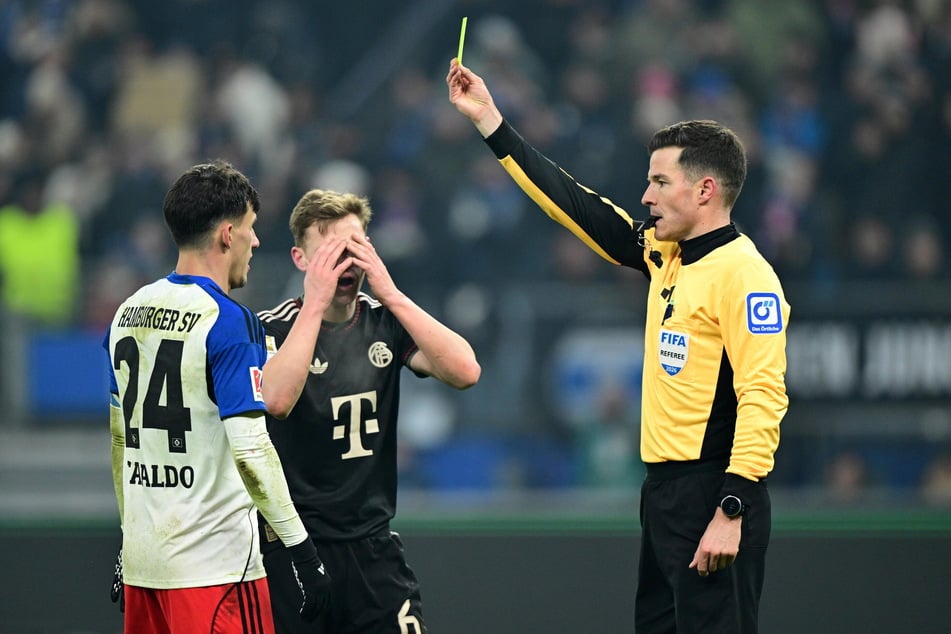 Nicolas Capaldo (27, l.) sah im Spiel gegen Bayern München seine fünfte Gelbe Karte.