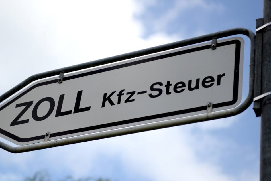 Die Zahl der verspäteten Zahlungen der Kfz-Steuer steigt jährlich.