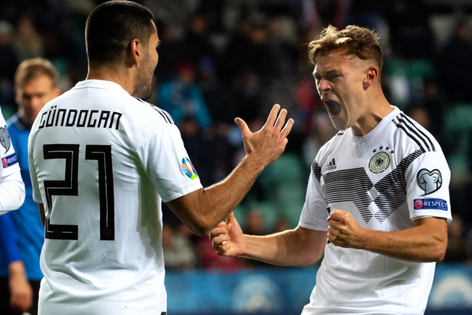 Joshua Kimmich (25) absolvierte in der vergangenen Saison 59 Pflichtspiele. Auf ihn kann und will weder der FC Bayern, noch die DFB-Auswahl in entscheidenden Spielen verzichten. Ob diese Belastung auf Dauer gut ist, darf stark angezweifelt werden.