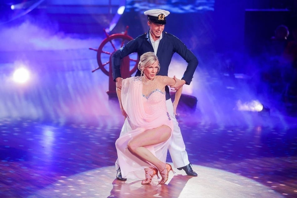 2020 nahm die heute 69-Jährige an "Let's Dance" teil, wo sie zusammen mit ihrem Tanzpartner Valentin Lusin (39) in der sechsten Folge ausschied.