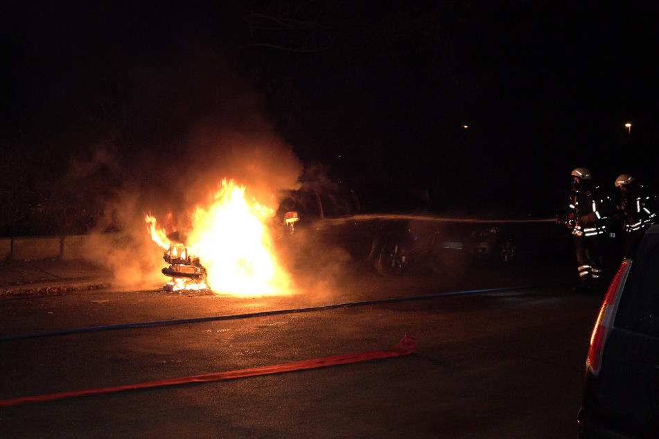 In der Nacht zu Samstag brannten Autos in der Südvorstadt.