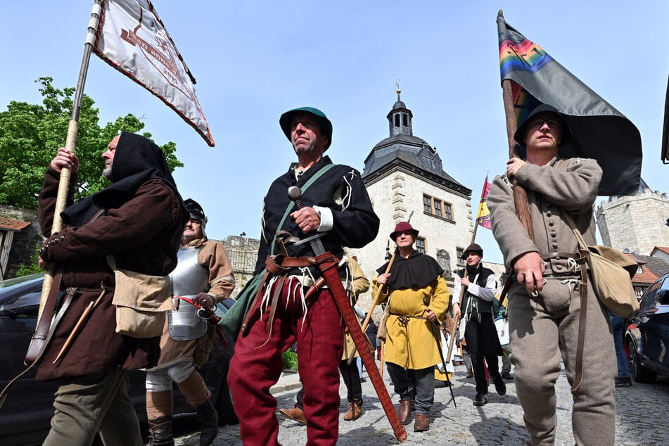 Ein historischer Bauernzug wird zum Wochenausklang in Bad Frankenhausen erwartet.