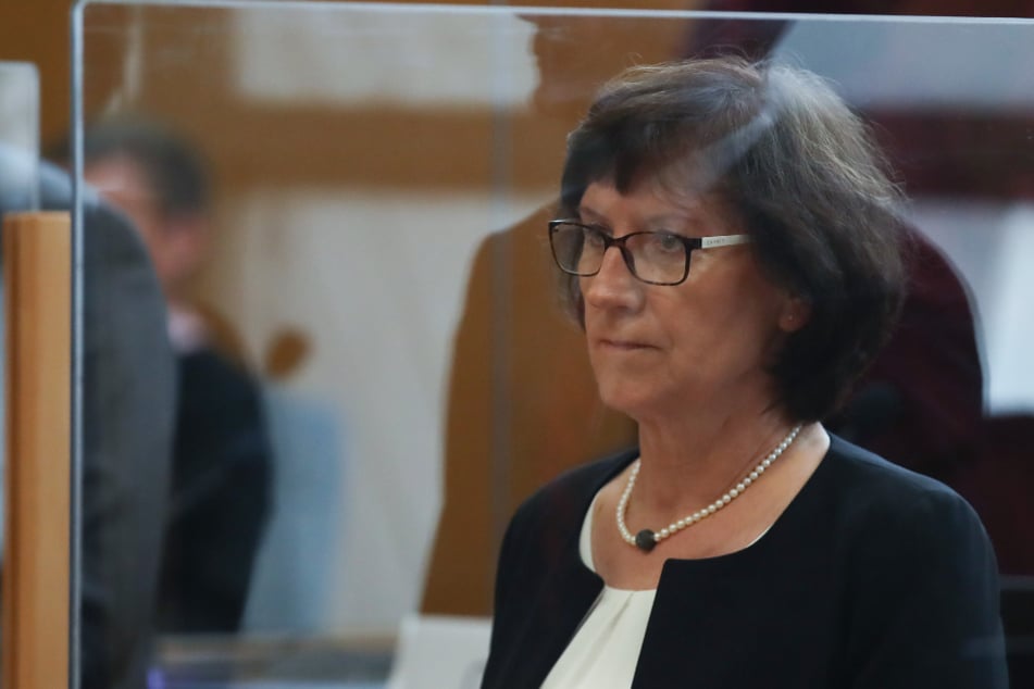 Die Witwe von Walter Lübcke, Irmgard Braun-Lübcke, im August 2020 im Saal des Frankfurter OLG.