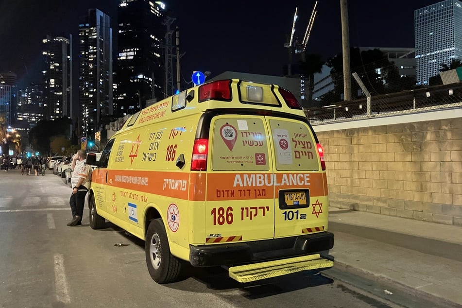 Die Sanitäter brachten fünf verletzte Menschen in ein israelisches Krankenhaus. (Archivfoto)