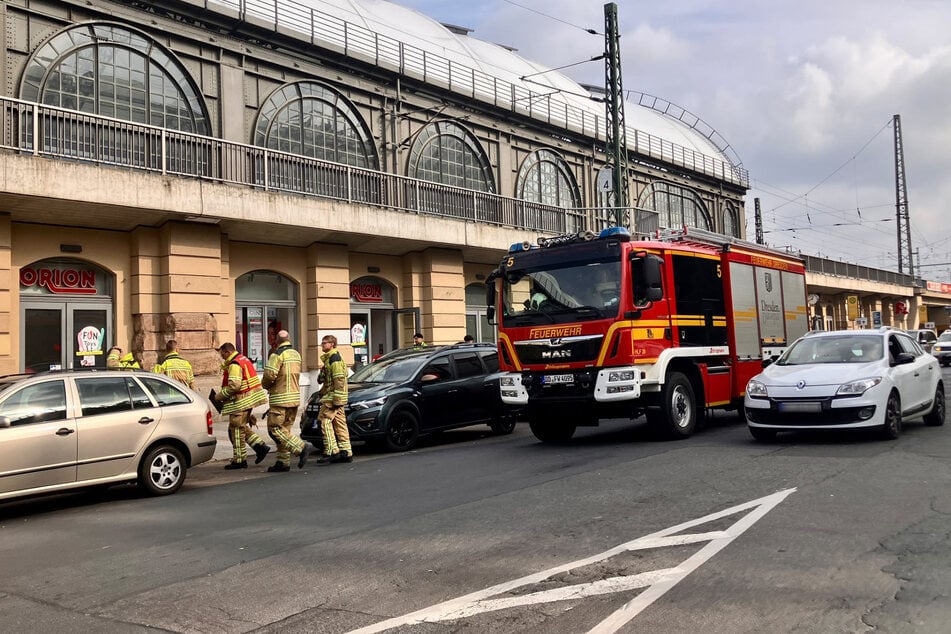 Gegen 12.38 Uhr trafen die Einsatzkräfte am Hauptbahnhof Dresden ein.