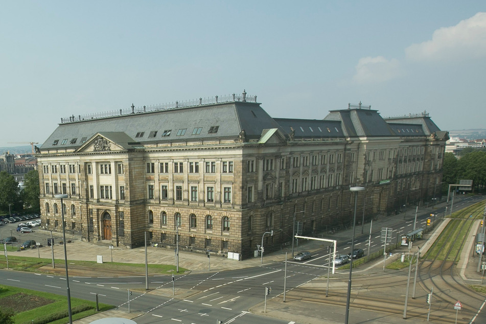 Auch das Sächsische Staatsministerium der Finanzen wird im August seine Tore öffnen. (Archivbild)