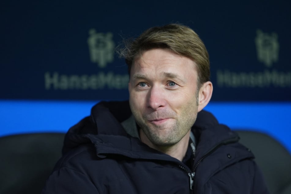 Bayer-Boss Simon Rolfes (44) schielt derzeit wohl nach Argentinien, um den 20-Jährigen nach Leverkusen zu holen.