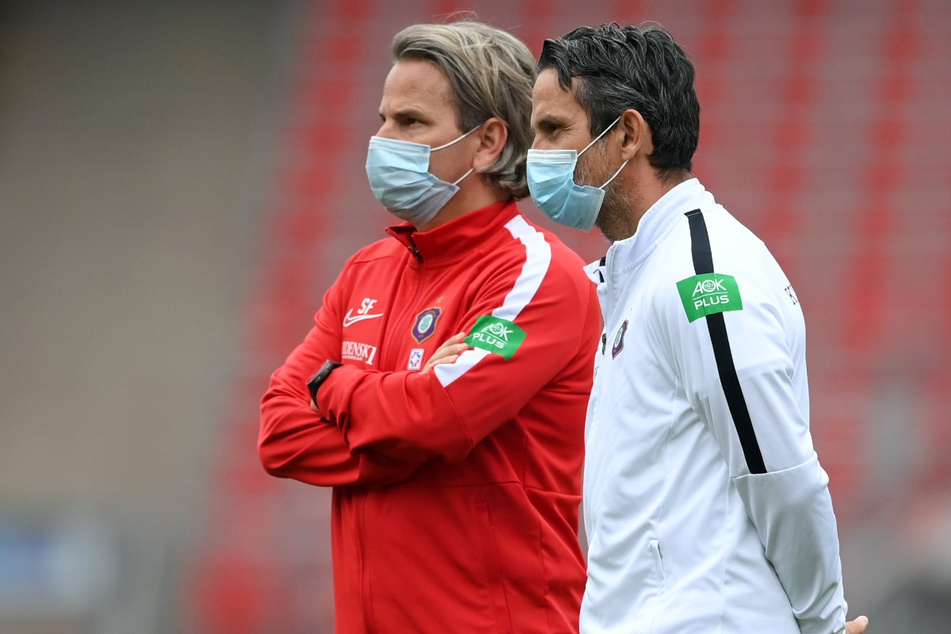 Dirk Schuster (rechts) und Co-Trainer Sascha Franz müssen wegen Krankmeldung passen.