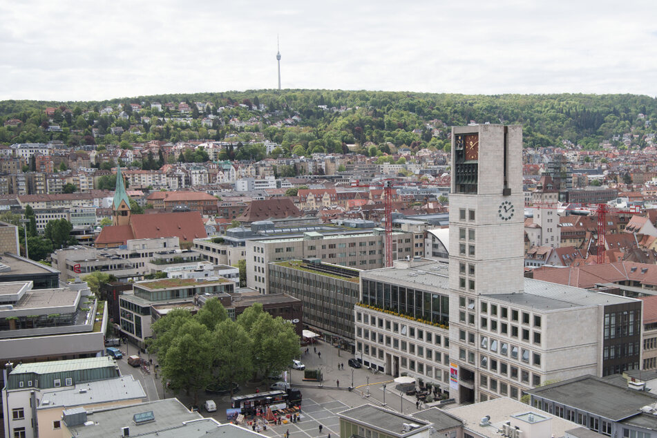 Dort wollen die Kandidaten einziehen: das markante Stuttgarter Rathaus.