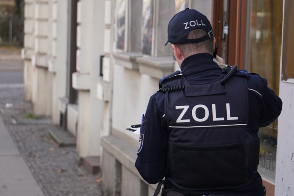 Leipzig: 200 Einsatzkräfte durchsuchen 13 Objekte in Leipzig und werden fündig