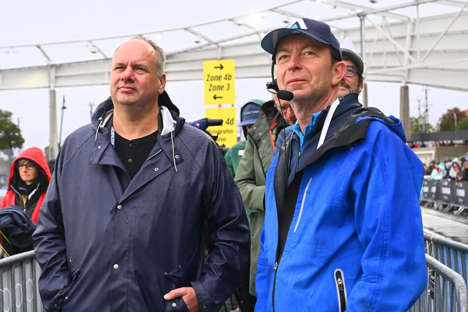 Dresdens OB Dirk Hilbert (54, l.) war Stammgast bei dem von Ralf Niedermeier organisierten City-Biathlon.