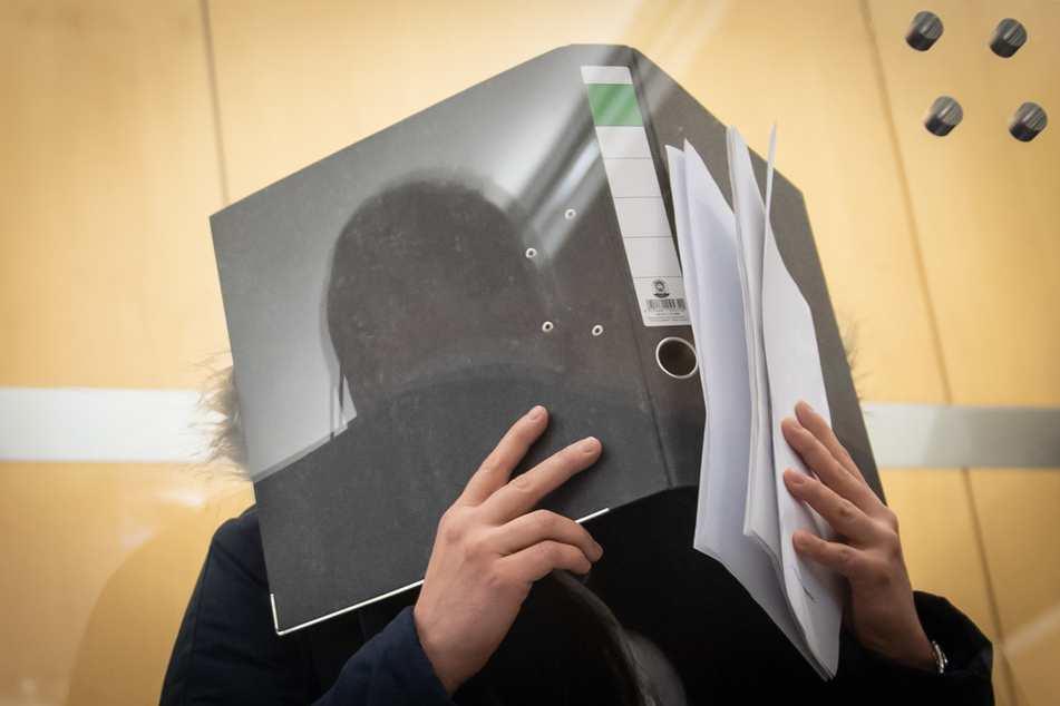 Mutmaßliche IS-Terroristin ließ eigenes Kind (6) züchtigen