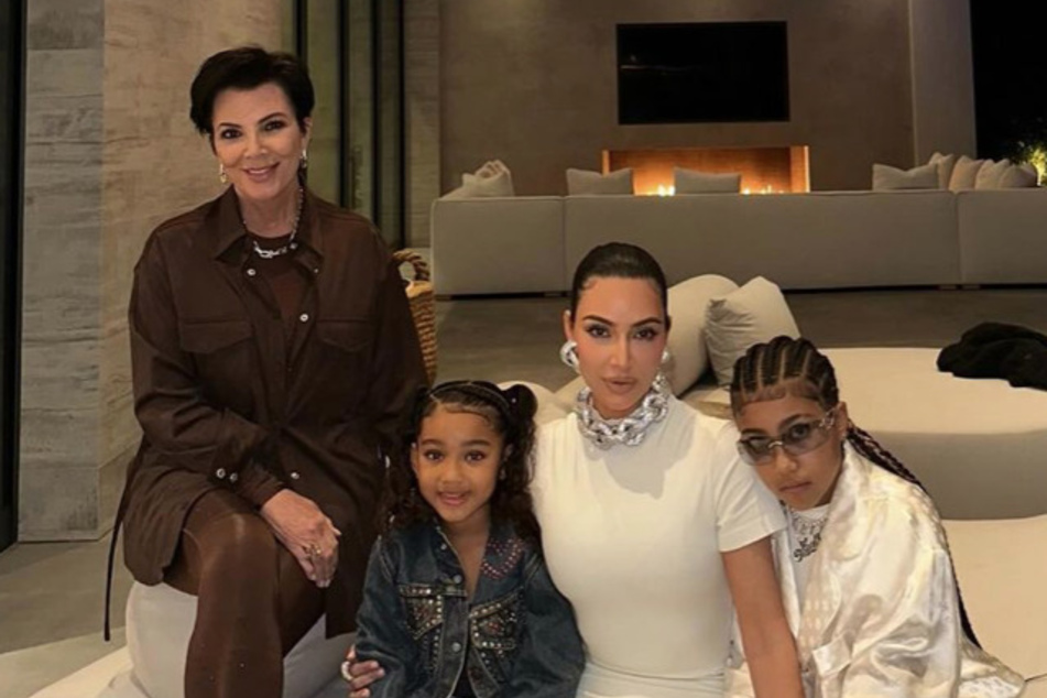 Kim Kardashian sweetly posed with her daughters and momager Kris Jenner (l) during their girls' night.