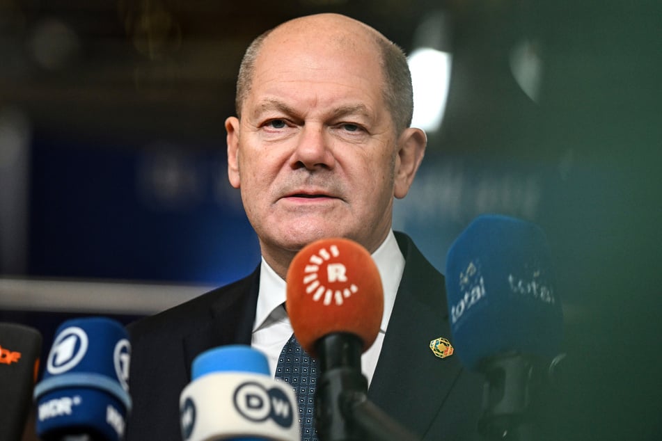 Bundeskanzler Olaf Scholz (66, SPD) nahm wie viele andere Politiker zunächst Stellung auf X.