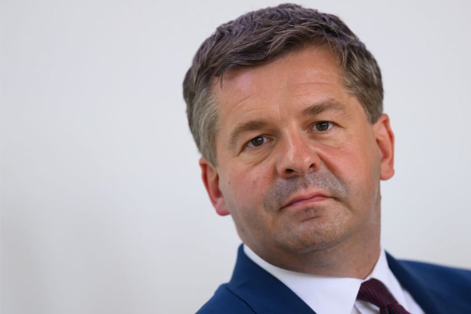 "Das ist doch Quatsch": CDU-Ministerpräsident Schulze schließt Überläufer zur AfD aus