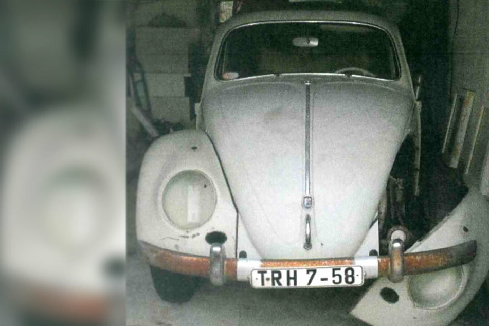 Dieser VW Käfer wurde aus einer Garage in Weischlitz geklaut.