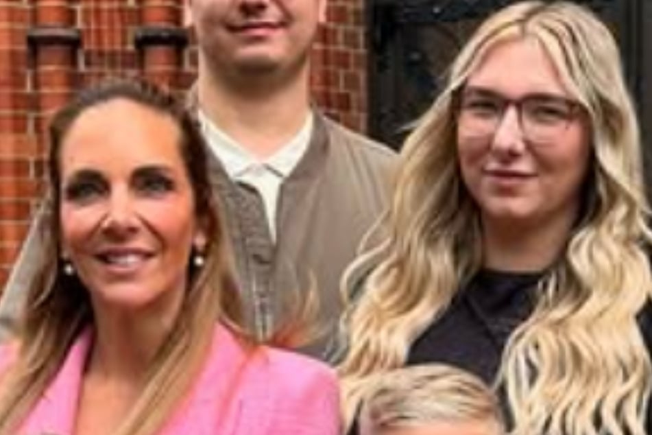 Von Tochter Joelina Karabas (r.) bekommt Danni viel mentalen Support. Die 26-Jährige hat bereits selbst Erfahrung mit Bodyshaming gemacht.
