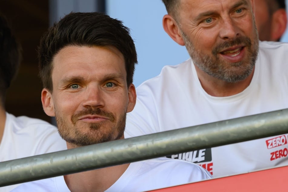 Auch Rangers-Trainer Danny Röhl (37) war im Stadion und sah die Niederlage seiner Heimatstadt.