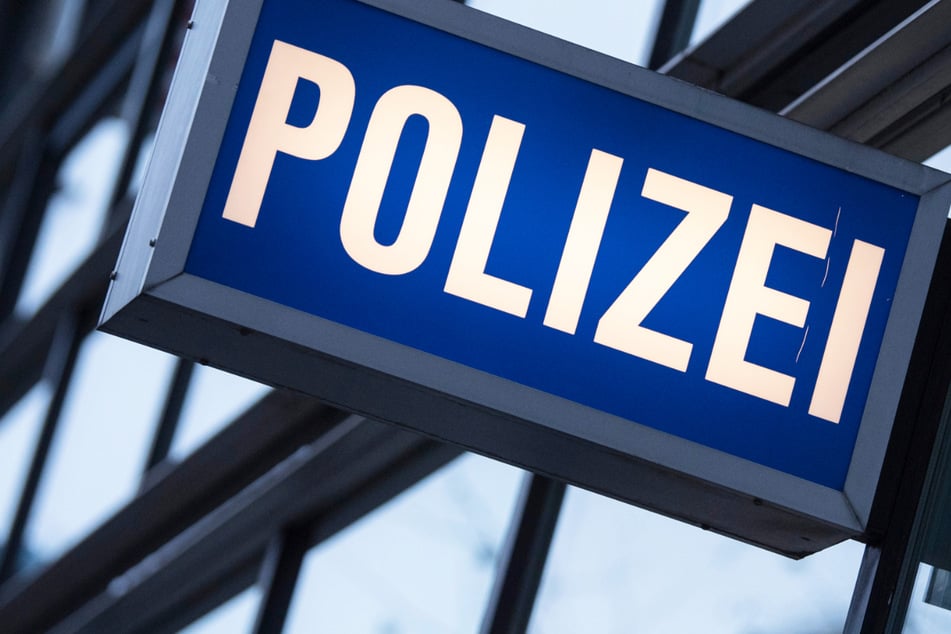 Sexueller Übergriff auf junge Frau in Hanau: Polizei sucht Zeugen
