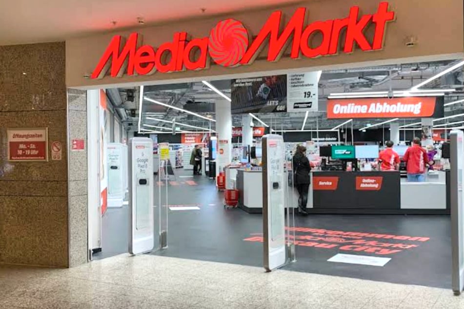MediaMarkt Dessau- City (im Rathaus Center) - Kavalierstrasse 49.