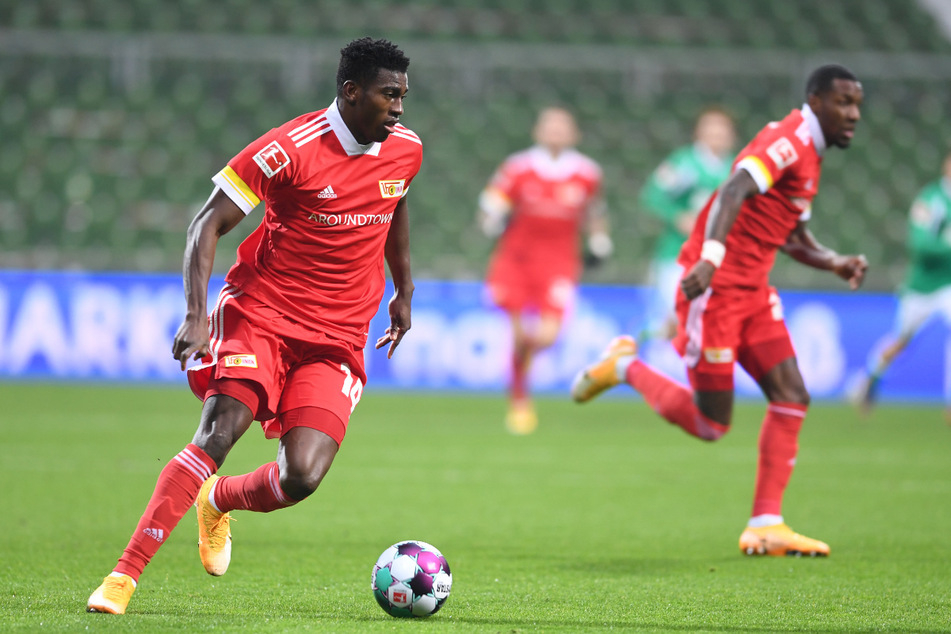 Taiwo Awoniyi (23, l.) gelangen vergangene Saison fünf Tore und drei Assists.