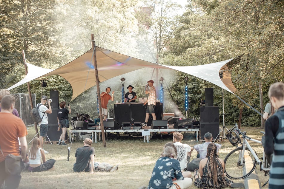 Am Wochenende verwandelt sich der Uferpark am Schlossteich wieder in die Musikmeile.