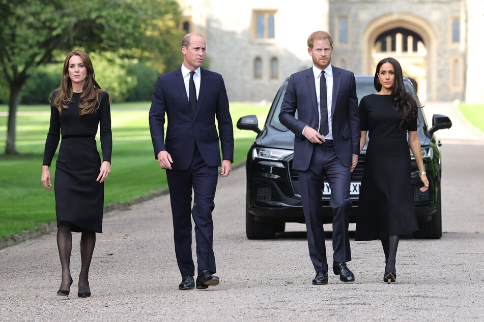 La princesa Kate (43 años, a la izquierda) y su esposo, el príncipe William (43 años, a la derecha), llevan más de cinco años en conflicto con Meghan Markle y el príncipe Harry. (Imagen de archivo)