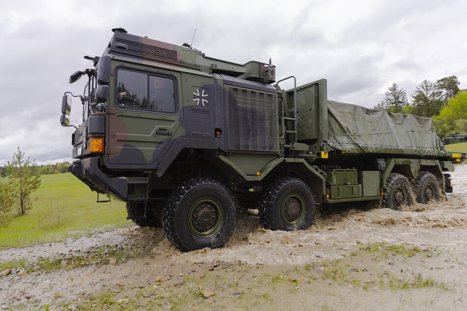 Der deutsche Rüstungskonzern hat seine Produktionskapazitäten bei Militärlastwagen erhöht.