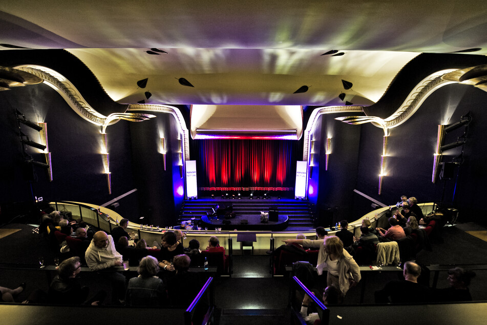 Der Vorfall spielte sich in der Caligari-Filmbühne in Wiesbaden ab.
