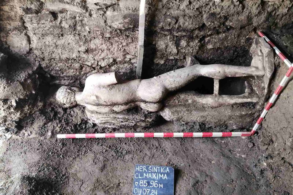 An exceptional white marble statue from Roman times was recovered by archeologists on Friday from the sewer ruins of an ancient city in southwestern Bulgaria.