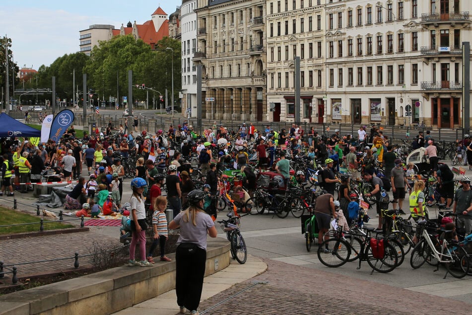 Die Demonstration begann vor dem Bundesverwaltungsgericht.