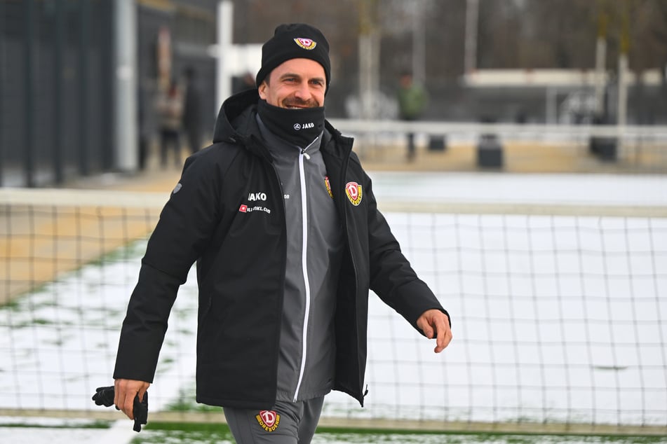 SGD-Coach Thomas Stamm (41) freute sich zum verschneiten Trainingsauftakt sichtlich.