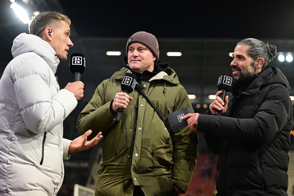 St.-Pauli-Präsident Oke Göttlich (49, M.) versicherte am DAZN-Mikrofon kurz nach der achten Niederlage, dass sich die Frage nach Trainer Alexander Blessin nicht stelle.