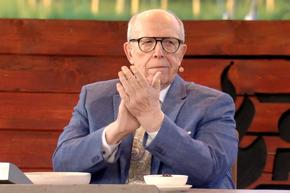 Rainer "Calli" Calmund (75) ist auch beim Sommer-Special von "Grill den Henssler" als Juror mit dabei.