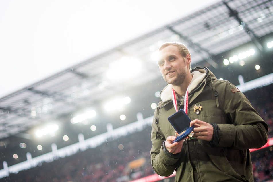 Kölns Marcel Risse mit der Medaille für das Tor des Jahres der ARD-Sportschau (Archivbild).