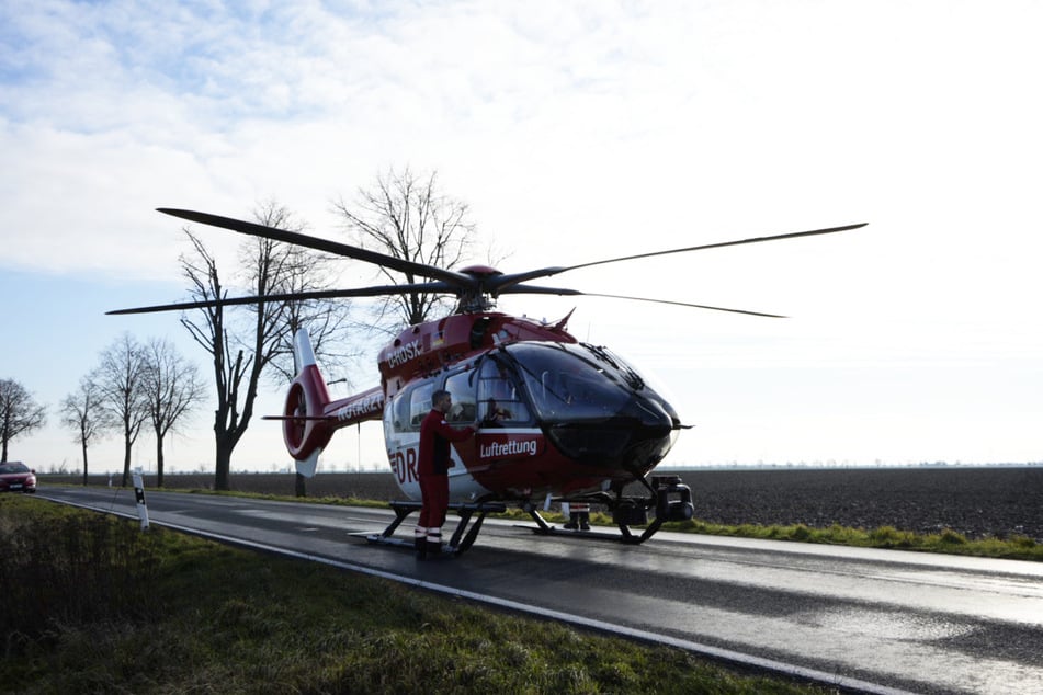 Auch ein Hubschrauber war im Einsatz.