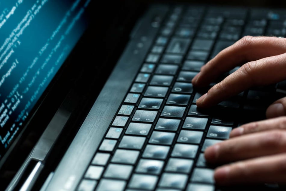 Der 22-jährige Hacker besaß offenbar kein Spezialwissen, um an die sensiblen Daten der 1500 Prominenten und Politiker zu gelangen. (Symbolbild)