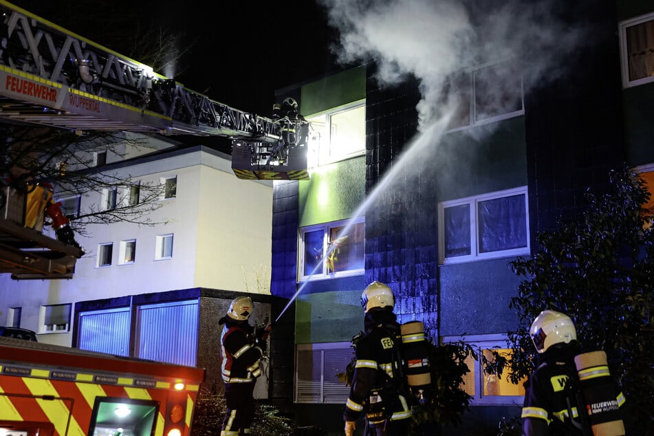 Die Wuppertaler Feuerwehr konnte das Feuer schnell unter Kontrolle bringen.