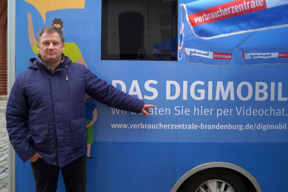 Das Digimobil der Verbraucherzentrale kommt nach Sachsen-Anhalt. (Archivbild)