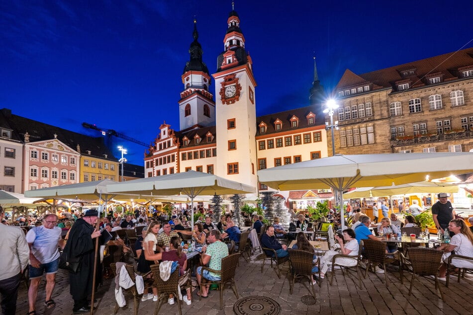 Jedes Jahr lockt das Weinfest viele Besucher in die Innenstadt.