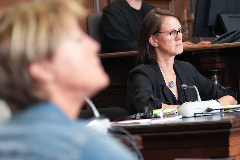 Die forensische Kinder- und Jugendpsychiaterin Dr. Mareike Schüler-Springorum wurde vom Gericht beauftragt , die psychischen Folgen der mutmaßlichen Entführung der beiden jüngsten Kinder in der Silvesternacht 2023/24 zu untersuchen. Dafür hat sie unter anderem Gespräche mit den Kindern, aber auch mit Christina Block geführt.