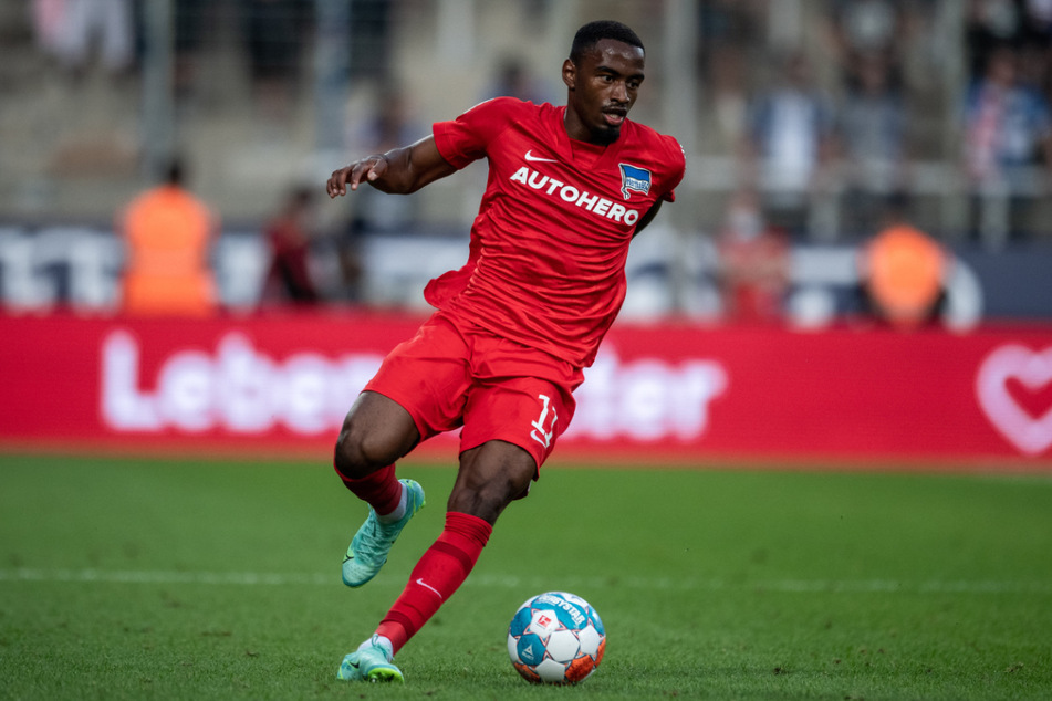 Myziane Maolida (22) feierte beim VfL Bochum eine traumhafte Bundesligapremiere. Sein erster Torschuss landete im Netz.