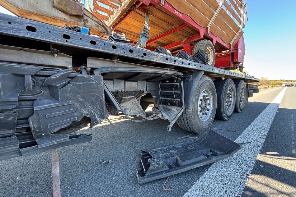 Ein Lkw konnte nicht mehr rechtzeitig bremsen und wurde beschädigt.
