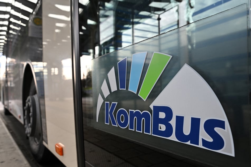 Per App oder Telefon können Fahrgäste ihren Fahrtwunsch bequem anmelden.