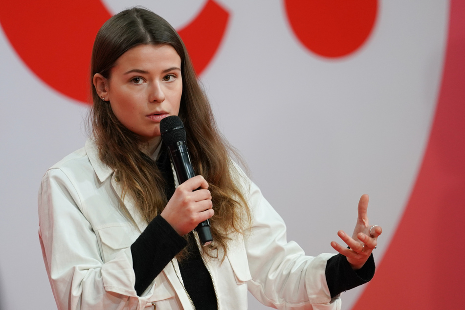 Fridays-for-Future-Aktivistin Luisa Neubauer (25) wirft Armin Laschet (60, CDU) vor, den Kohleausstieg systematisch verschleppt zu haben.