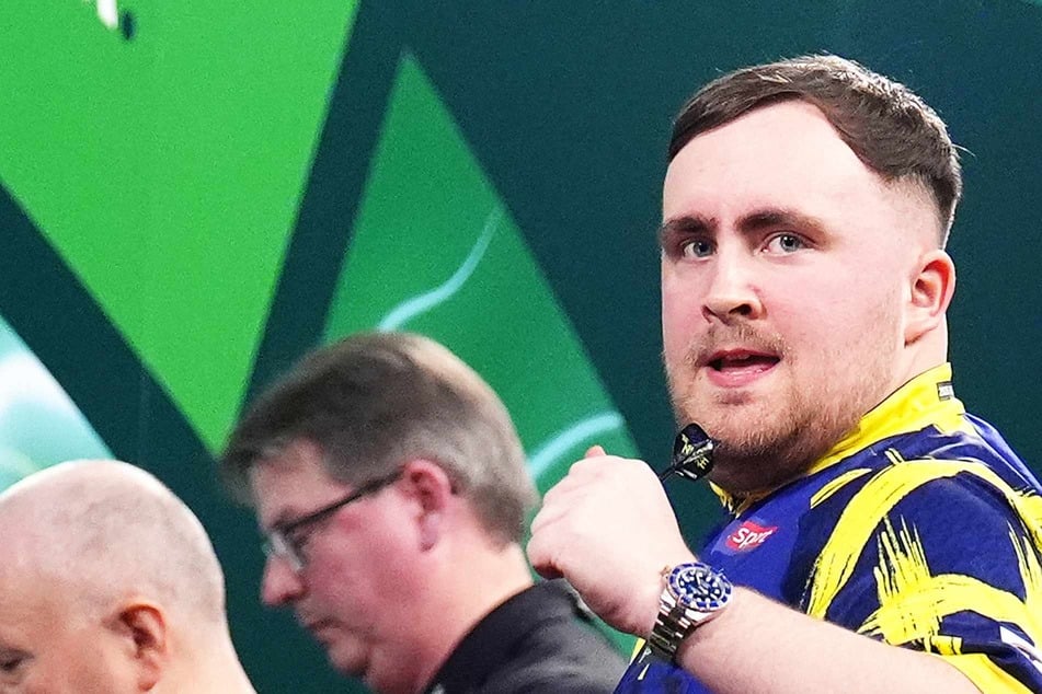 Kvůli AI‑falzifikátům a napodobeninám: mistr světa v dártech Littler si nechává chránit tvář