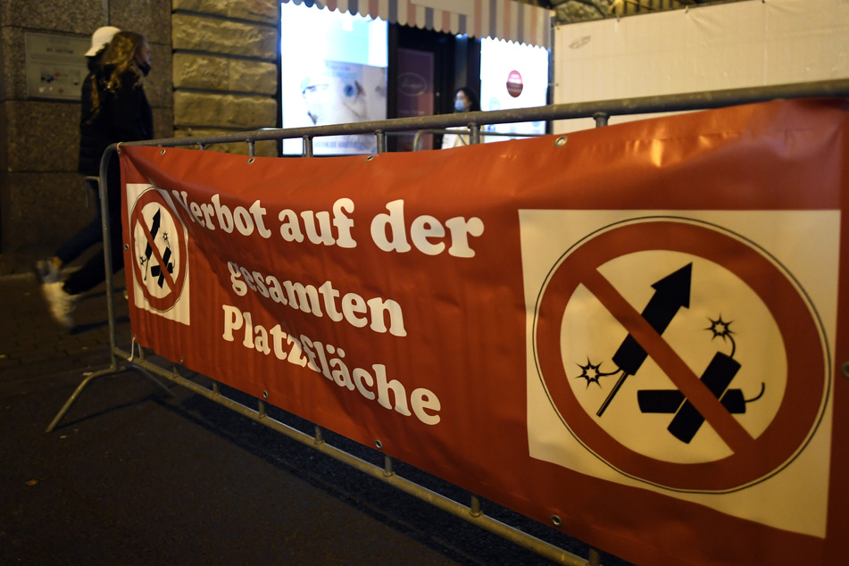 Der Bereich um den Kölner Dom wird erneut zur feuerwerksfreien Zone. (Archivfoto)