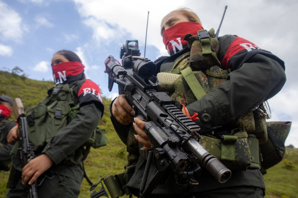 The Colombian guerilla group ELN imposed a curfew on civilians in the territory it controls as it stages military exercises to counter the threat of "imperialist intervention."