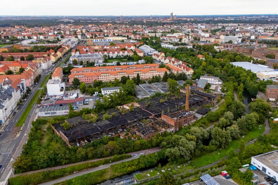 Aktuell machen die verfallenen Fabrikbauten nicht viel her, sollen den Stadtteil aber in wenigen Jahren bereichern.