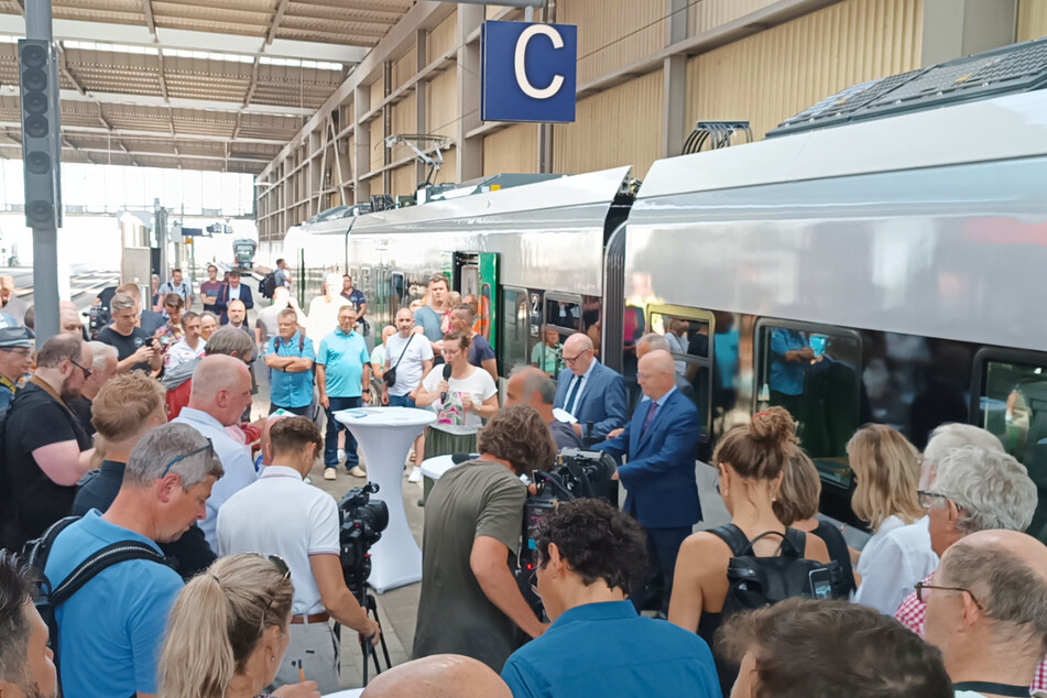 Am 21.8. wurde am Chemnitzer Bahnhof die Zukunftstechnologie für den Schienenverkehr vorgestellt.